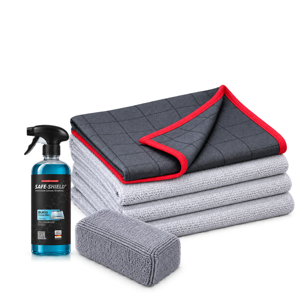 Påføringssæt til Glass-Coat med 150 ml glasrens, et Glass Carbon Towel, tre mikrofiberklude og en miniapplikator